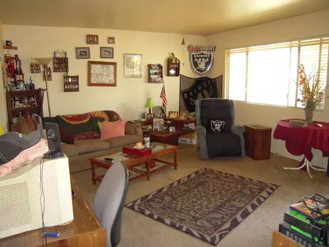 1131 West St, Redding, CA 96001 photo 2