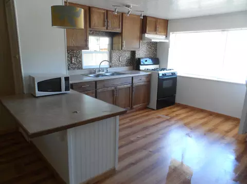 5679 Glory St, Redding, CA 96001 photo 4