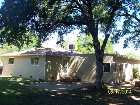 1271 Dusty Ln, Redding, CA 96002 photo 2