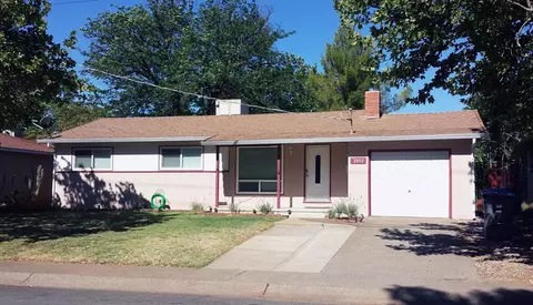 2892 Yana Ave, Redding, CA 96002 photo 1
