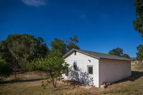 21136 Joanna Way, Redding, CA 96003 photo 11