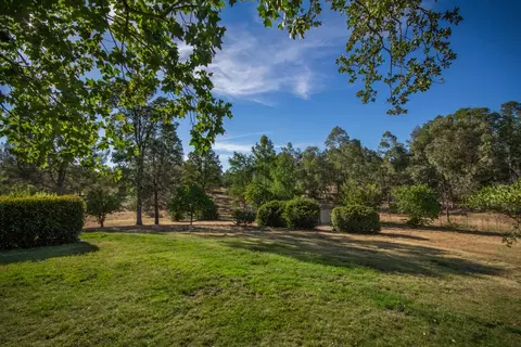 21136 Joanna Way, Redding, CA 96003 photo 12