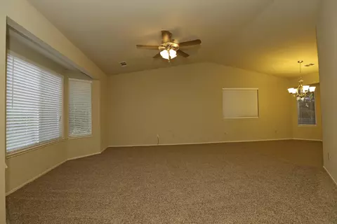 912 Partridge Dr, Redding, CA 96003 photo 3