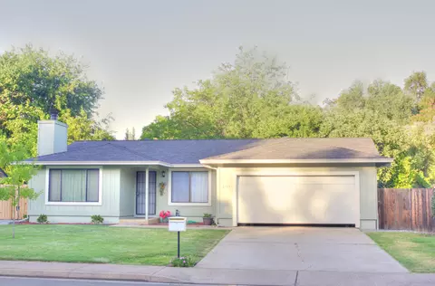 6763 Creekside St, Redding, CA 96001 photo 1