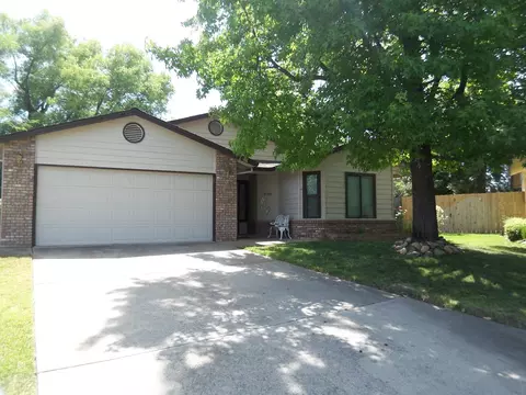 2158 Renoir Path, Redding, CA 96001 photo 2
