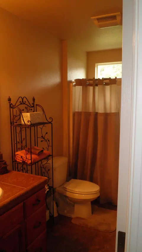 7290 Legacy Ct, Redding, CA 96001 photo 12