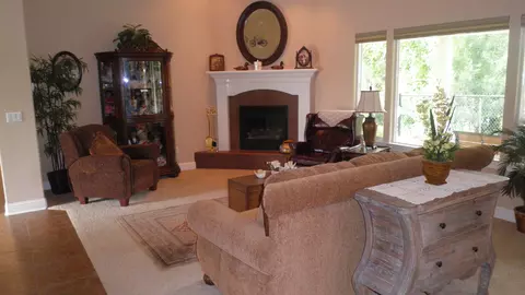7290 Legacy Ct, Redding, CA 96001 photo 10