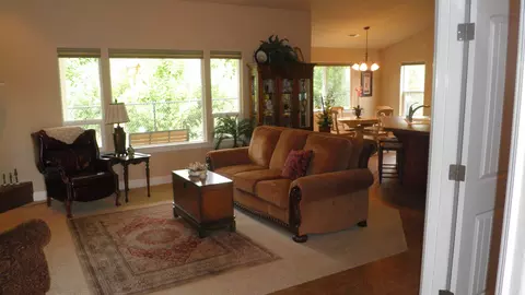7290 Legacy Ct, Redding, CA 96001 photo 7