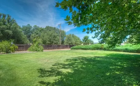 7226 Encina Dr, Redding, CA 96002 photo 23