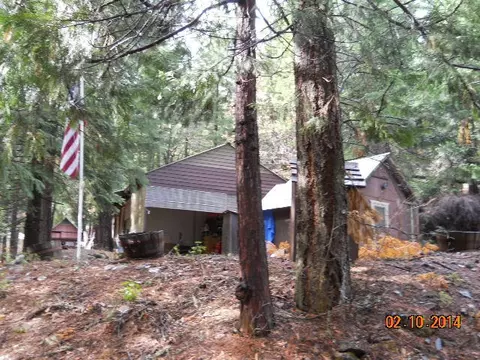 540 Lake Forest Dr, Trinity Center, CA 96091 photo 3
