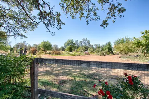 20694 E State Highway 299, Redding, CA 96003 photo 6