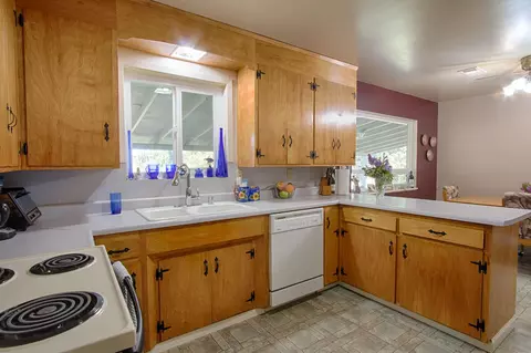 20694 E State Highway 299, Redding, CA 96003 photo 16