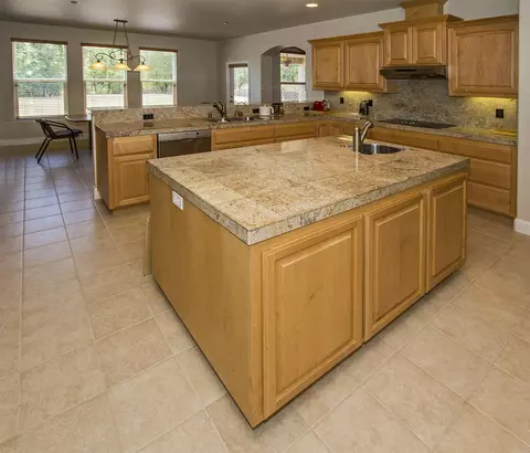 478 Spire Point Dr, Redding, CA 96003 photo 6