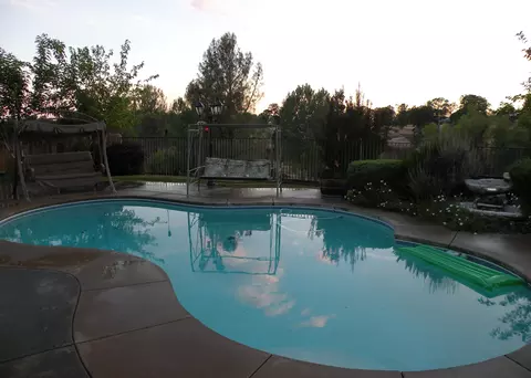 21157 Kiwi Ln, Redding, CA 96003 photo 12