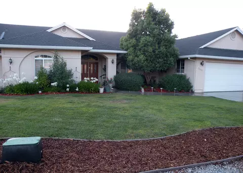 21157 Kiwi Ln, Redding, CA 96003 photo 2