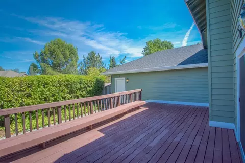 3764 Siskiyou St, Redding, CA 96001 photo 10