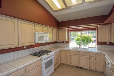 3764 Siskiyou St, Redding, CA 96001 photo 8