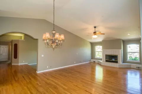 3764 Siskiyou St, Redding, CA 96001 photo 7