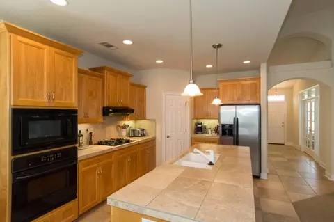 601 San Gabriel St, Redding, CA 96003 photo 9
