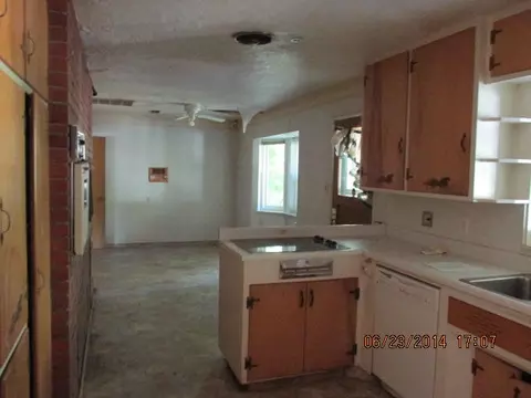 5870 Fagan Dr, Redding, CA 96001 photo 5