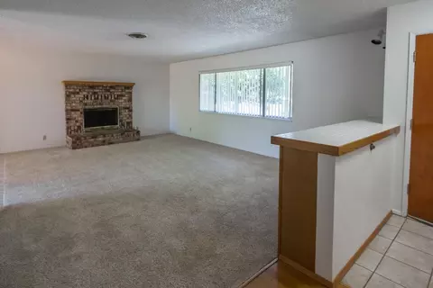 3020 Winding Way, Redding, CA 96003 photo 2