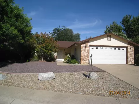 2547 Ishi Dr, Redding, CA 96002 photo 1