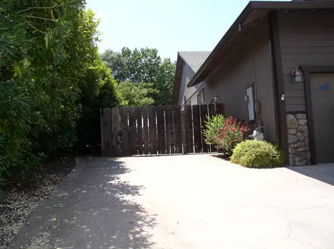 1926 Kinvarra Way, Redding, CA 96001 photo 27