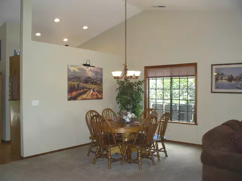 1926 Kinvarra Way, Redding, CA 96001 photo 8