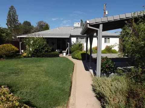 2345 Beverly Dr, Redding, CA 96002 photo 21