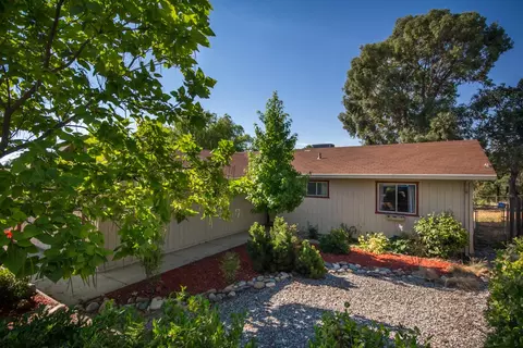 1065 Moss Creek Rd, Redding, CA 96003 photo 1