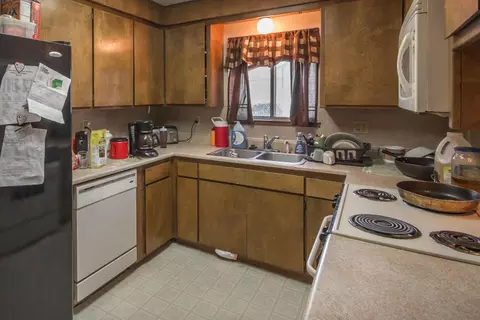 1151 Jaxon Way, Redding, CA 96003 photo 3