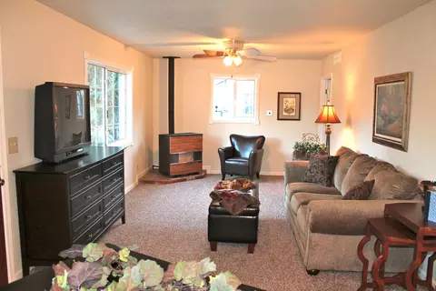 12564 Williamson Rd, Redding, CA 96003 photo 23
