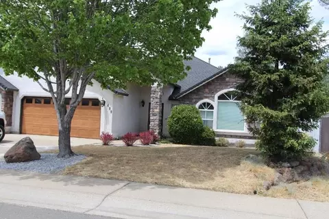 489 Reddington Dr, Redding, CA 96003 photo 1