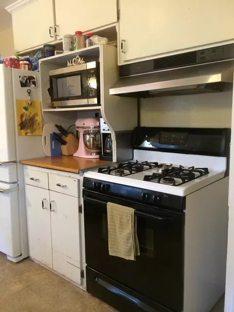 2671 Reservoir Ln, Redding, CA 96002 photo 4