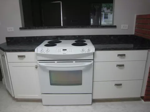 2325 Garden Ave, Redding, CA 96001 photo 3