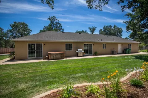 6480 Ledgestone Ct, Anderson, CA 96007 photo 3