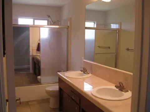 2847 Squire Ave, Redding, CA 96002 photo 4