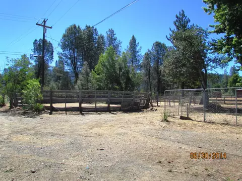 250 Oak Ave, Hayfork, CA 96041 photo 7