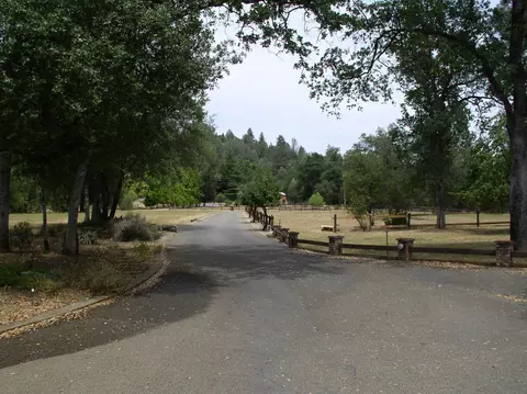 20093 Vernita Dr, Redding, CA 96003 photo 24