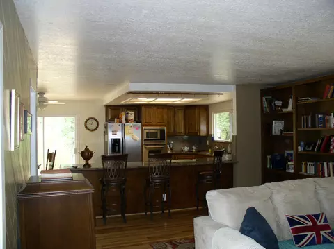 20093 Vernita Dr, Redding, CA 96003 photo 4