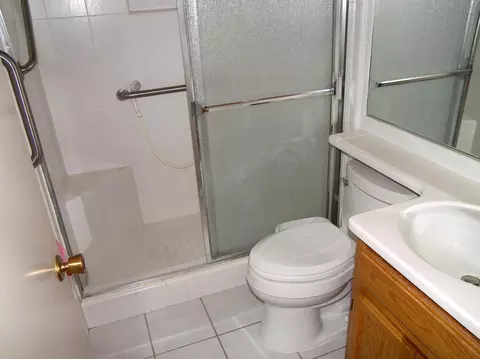2732 Russell, Redding, CA 96001 photo 25