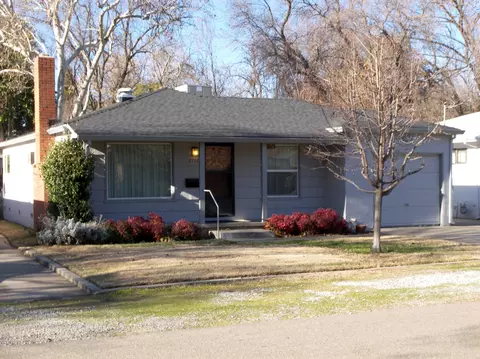 2732 Russell, Redding, CA 96001 photo 2