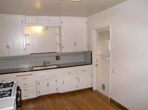 2732 Russell, Redding, CA 96001 photo 17