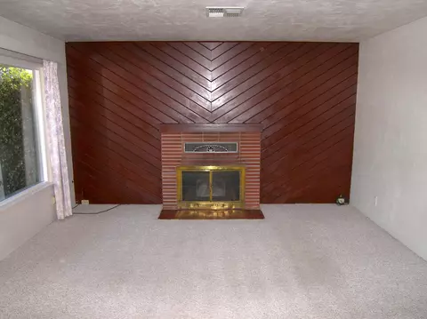 2732 Russell, Redding, CA 96001 photo 4
