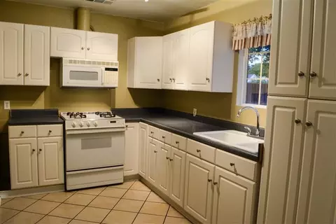 255 Kay Ave, Red Bluff, CA 96080 photo 4