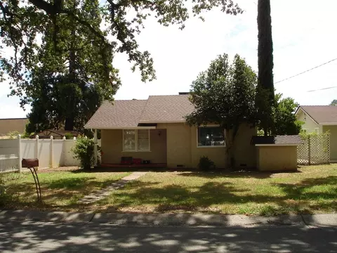 2561 Wyndham Ln, Redding, CA 96001 photo 2