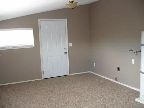 2561 Wyndham Ln, Redding, CA 96001 photo 5