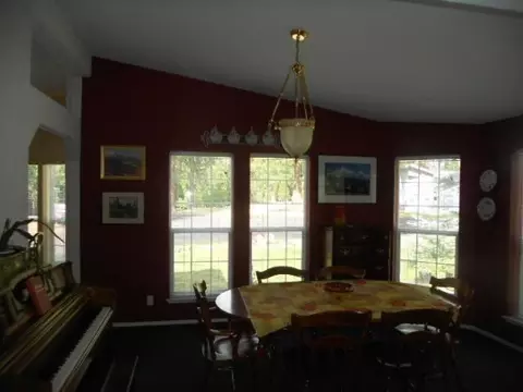 26905 Old Edgewood Rd, Weed, CA 96094 photo 3