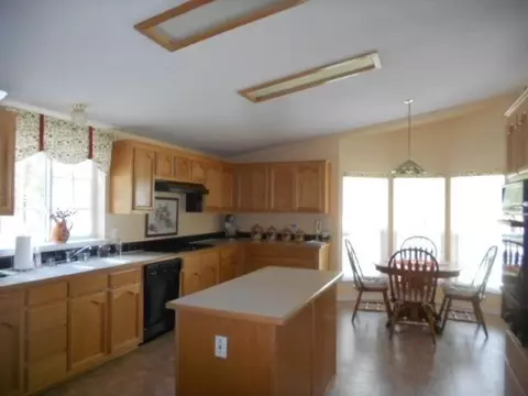 26905 Old Edgewood Rd, Weed, CA 96094 photo 4