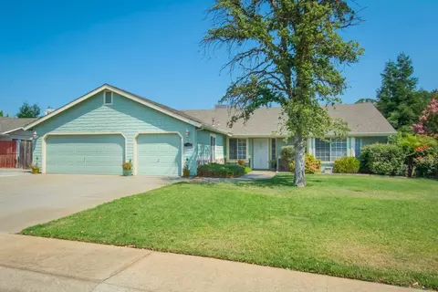 3367 Capricorn Way, Redding, CA 96002 photo 1